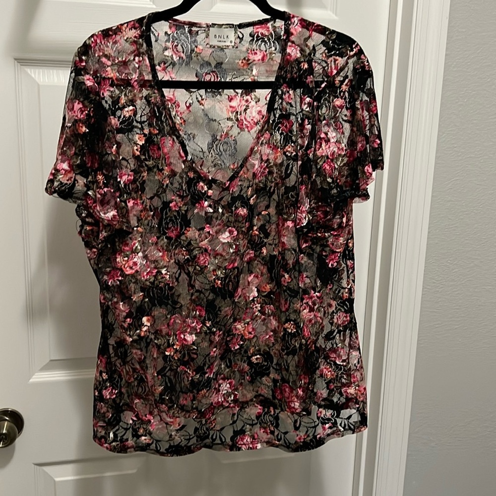 Like New - flowered lace over lay